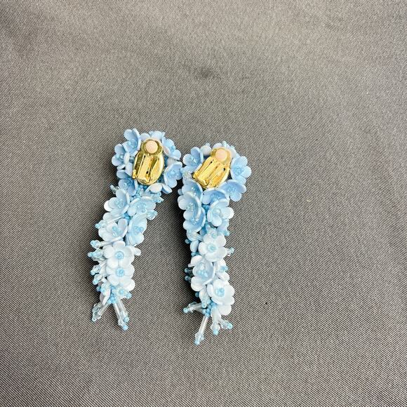 Oscar de la Renta Flower Bouquet Clip-On Earrings - Picture 5 of 5